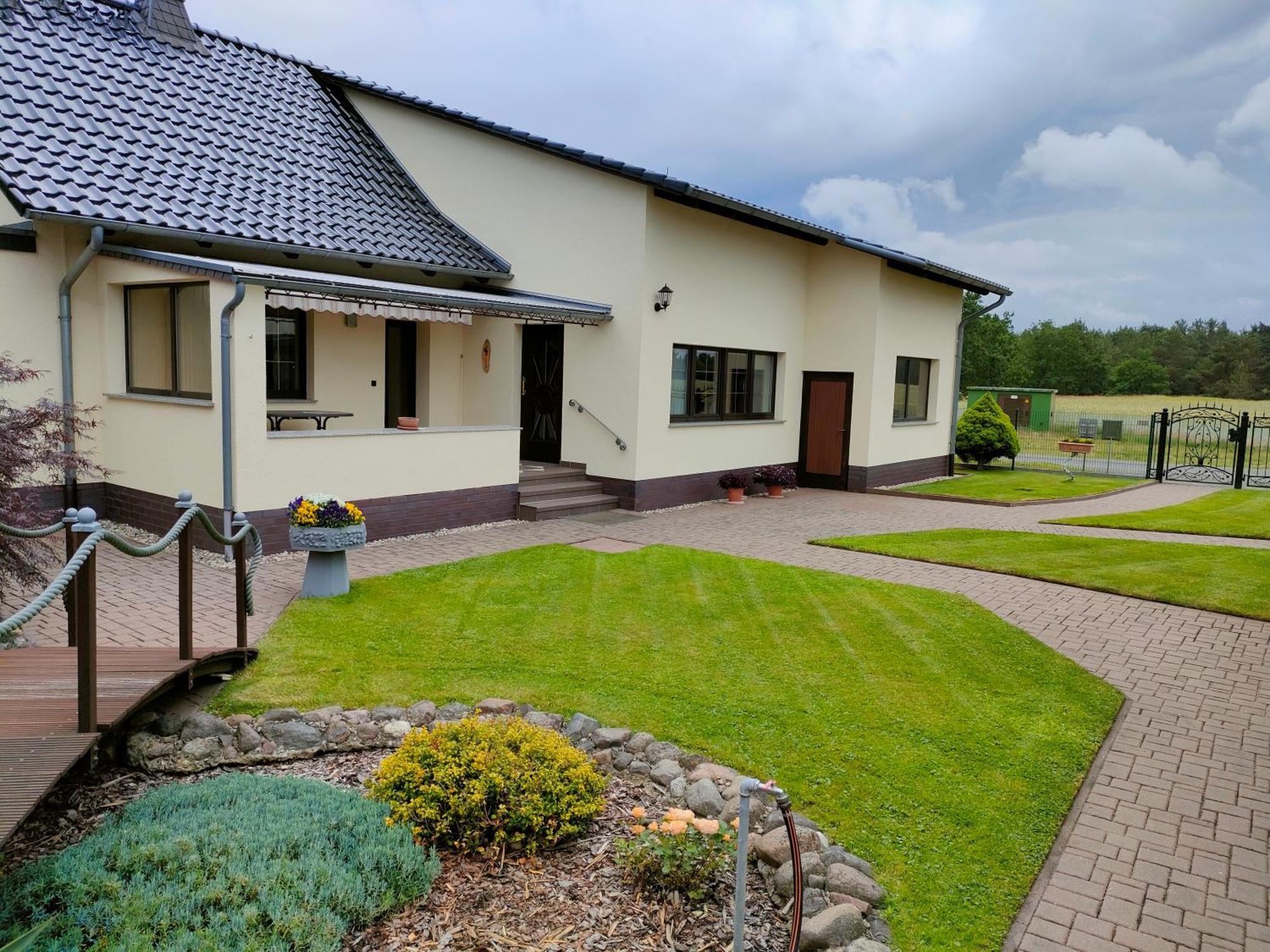 Haus Am Waldrand Villa Vetschau Exterior photo